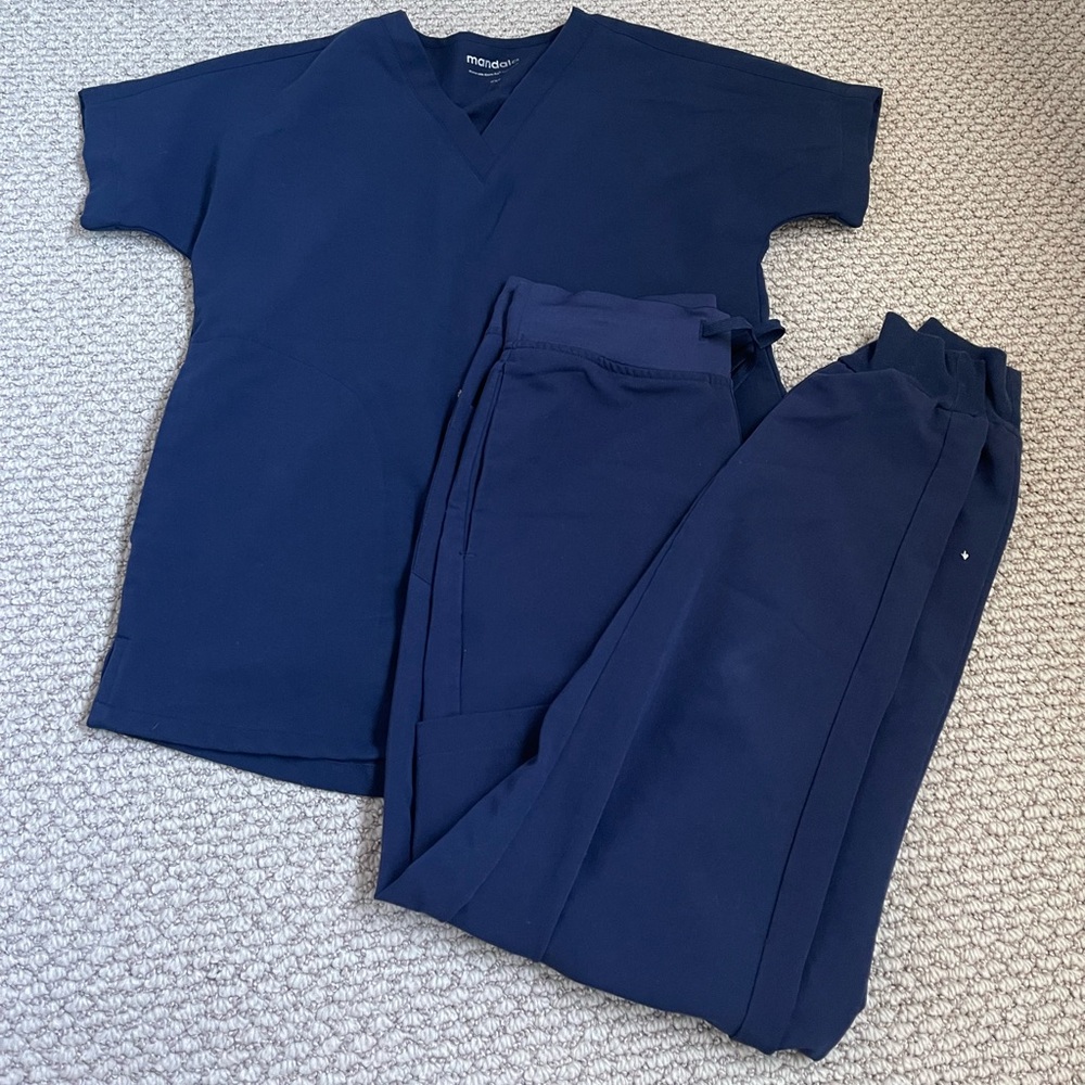 Mandala XXS navy blue scrub top and joggers